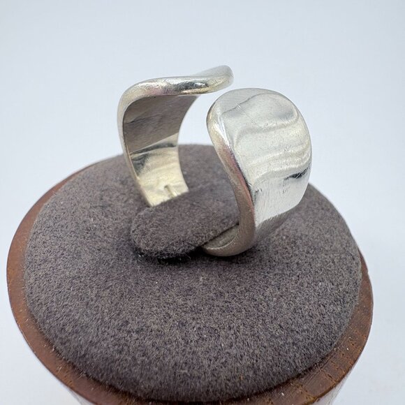 VTG Solid Sterling Silver 925 Rounded Wide Open Tapered Band Ring Size 7 - Picture 2 of 8